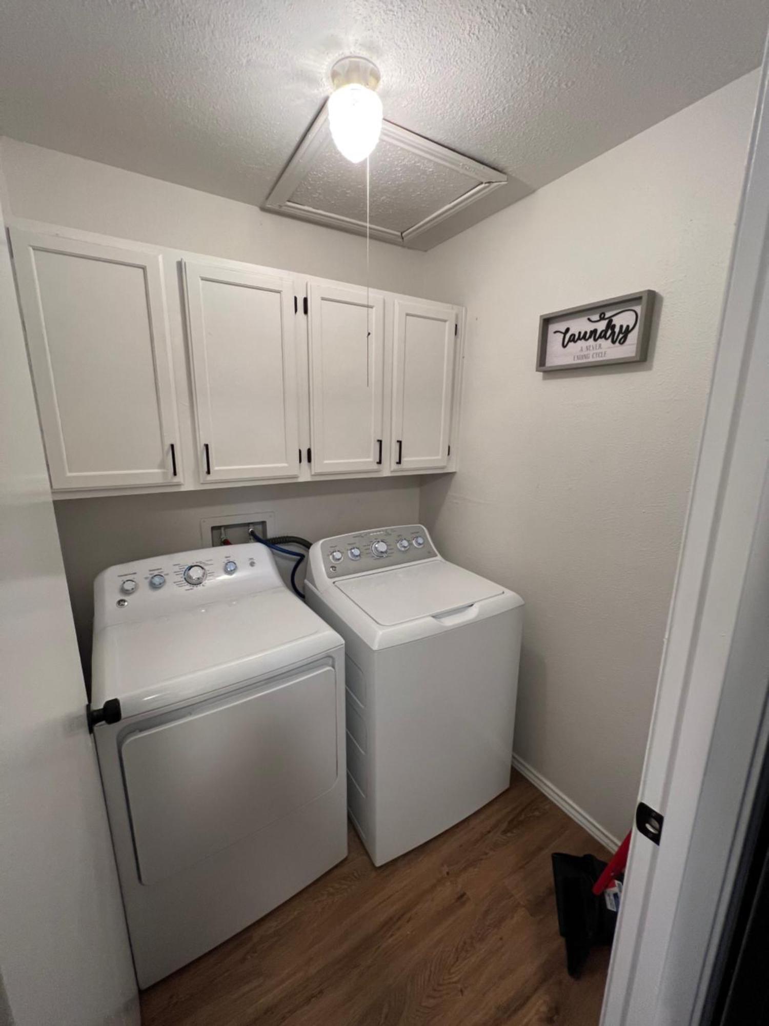 Sleek Luxe Gem Downtown 2bd 2ba